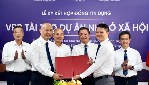 VRB KÝ KẾT THÀNH CÔNG HỢP ĐỒNG TÍN DỤNG TÀI TRỢ DỰ ÁN NHÀ Ở XÃ HỘI KHU ĐÔ THỊ MỚI TÂY DĨNH TRÌ
